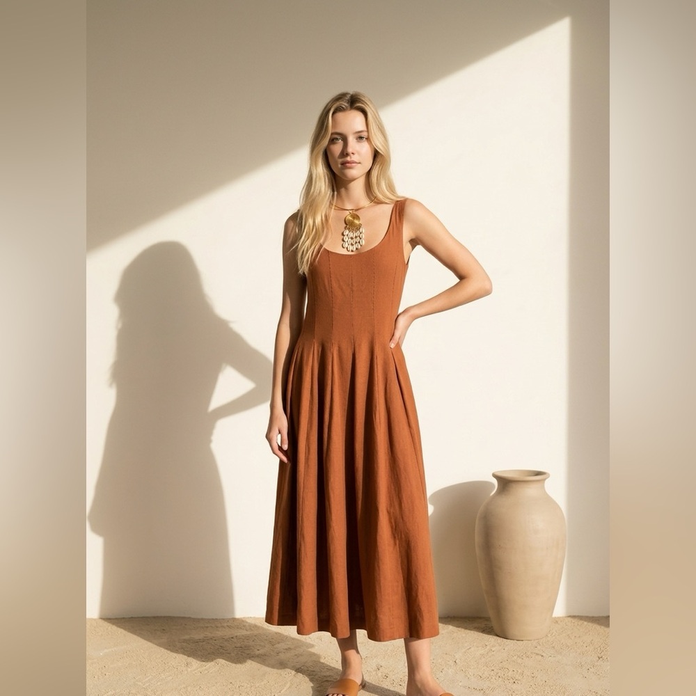 Sleeveless Scoop Neck Midi Dress in Rust! Georgeous colour! Very nice drape!